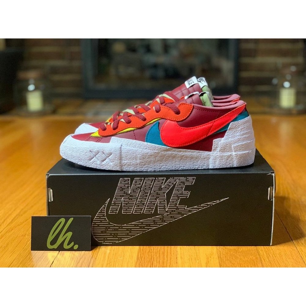 Size 10 Nike Blazer Low "Sacai Kaws Red" - Picture 1 of 5